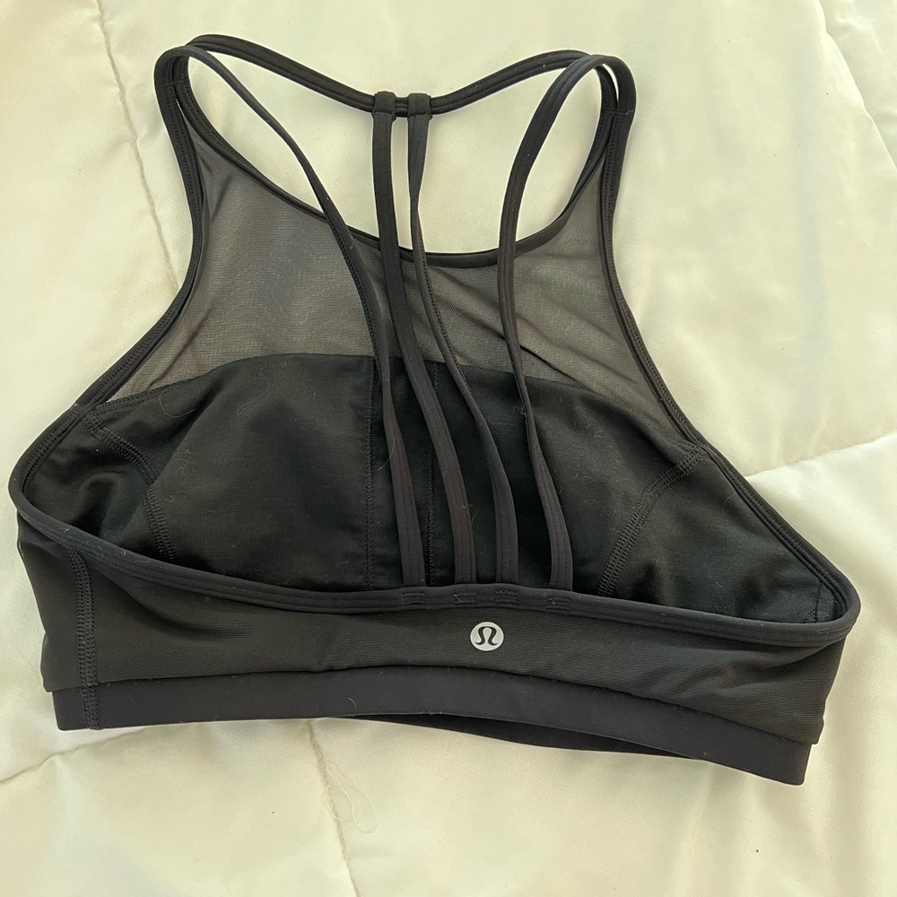 Black lululemon sports bra worn once size 2